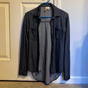 Women’s shiny soft blue button up